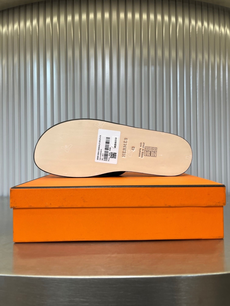 H**me5 slippers